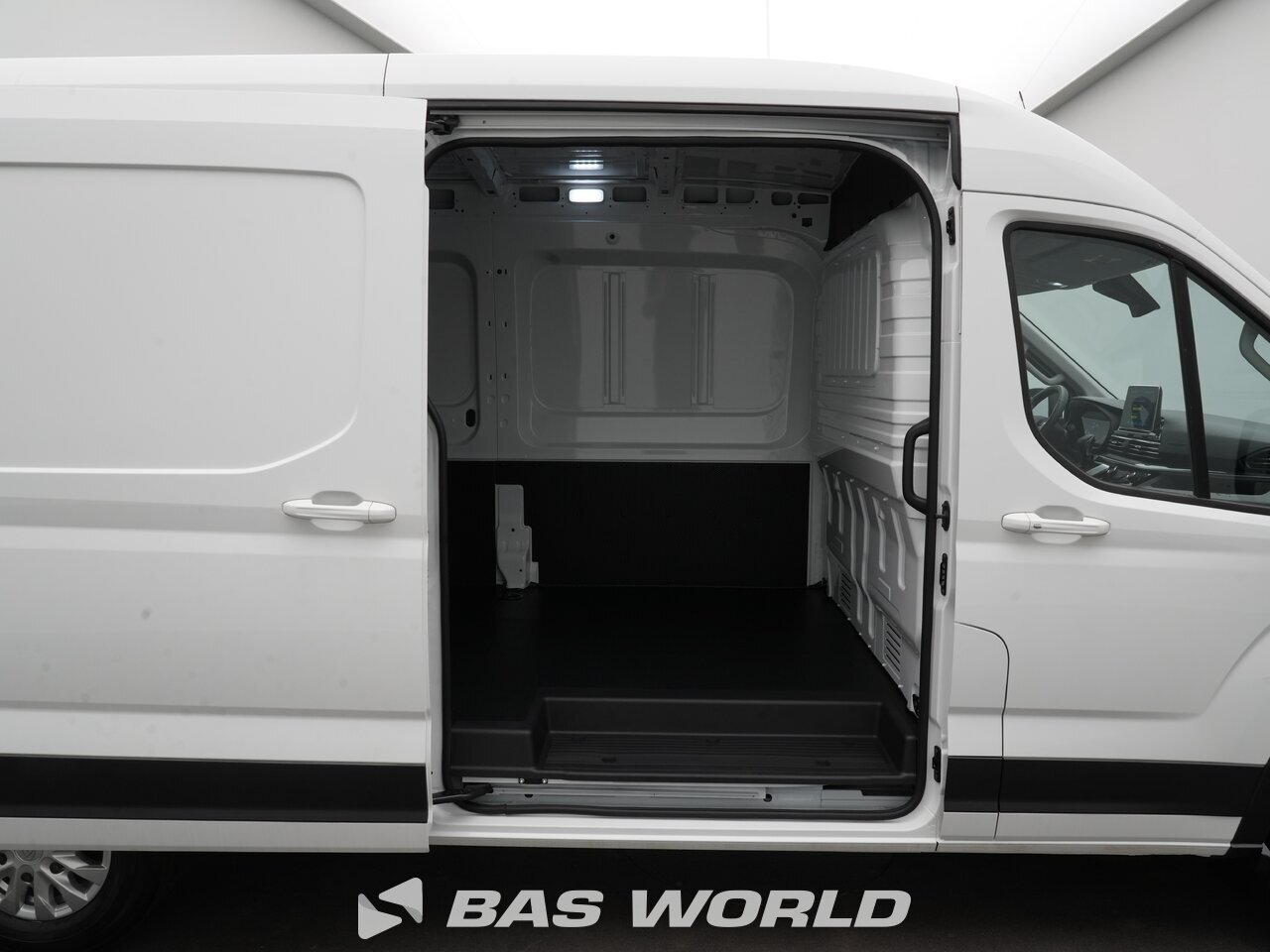 Other : Maxus eDeliver 9 Closed box van