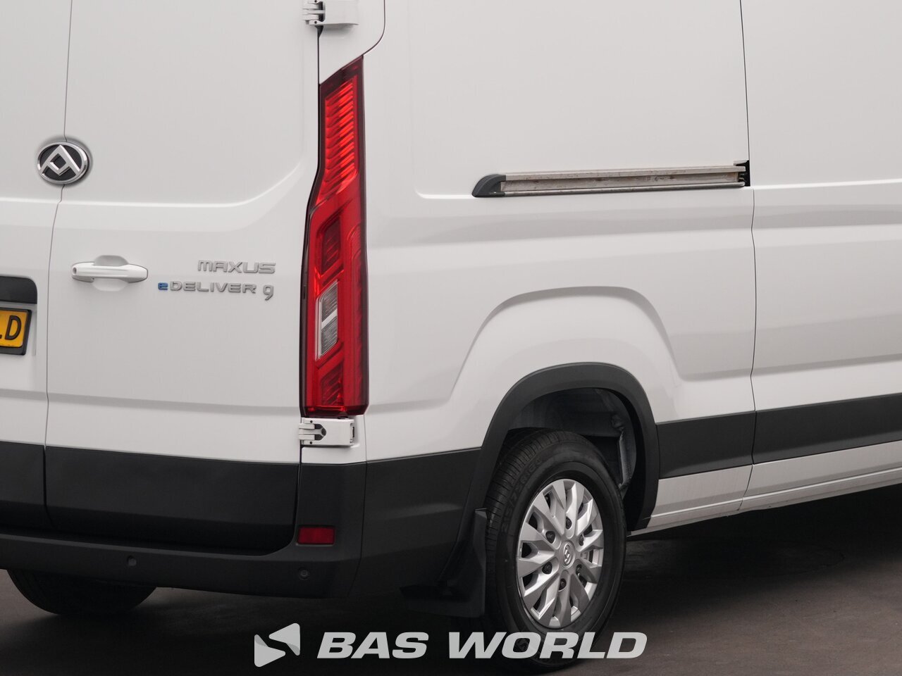 Other : Maxus eDeliver 9 Closed box van