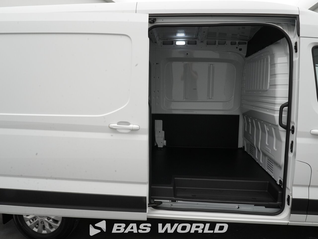 Other : Maxus eDeliver 9 Closed box van