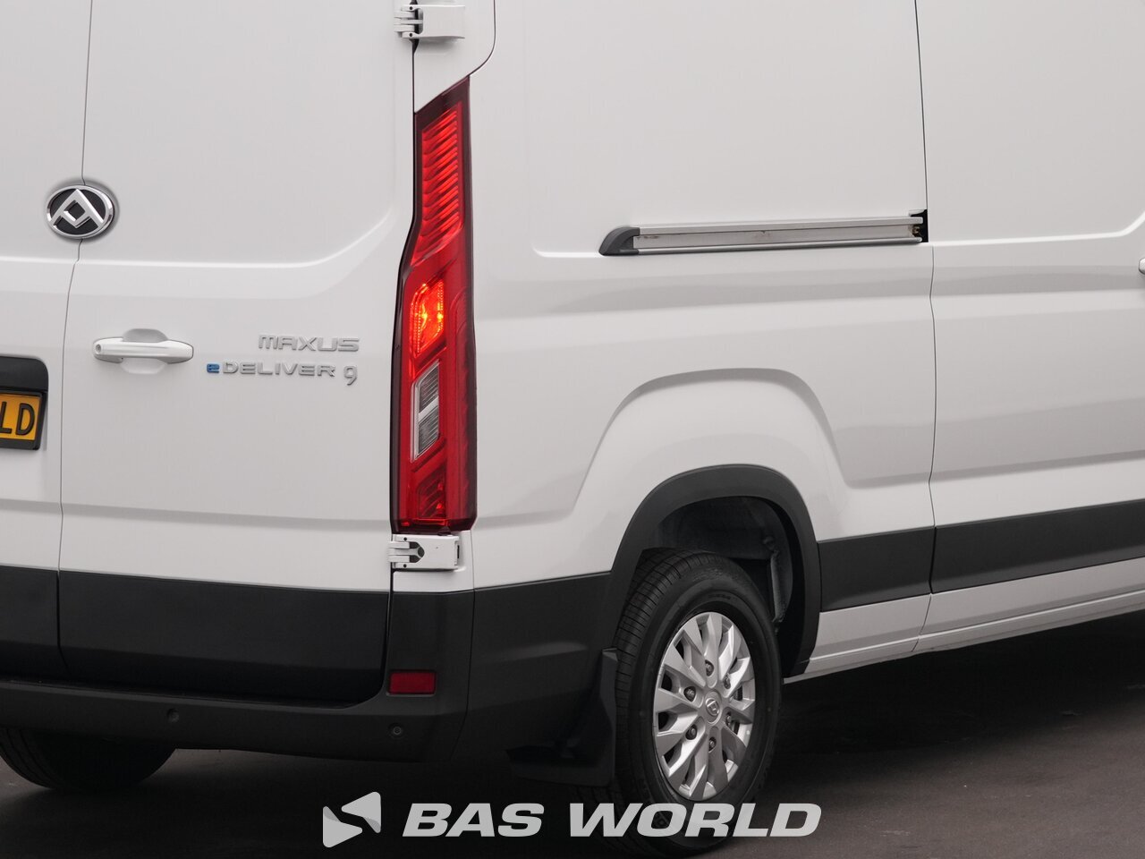 Other : Maxus eDeliver 9 Closed box van
