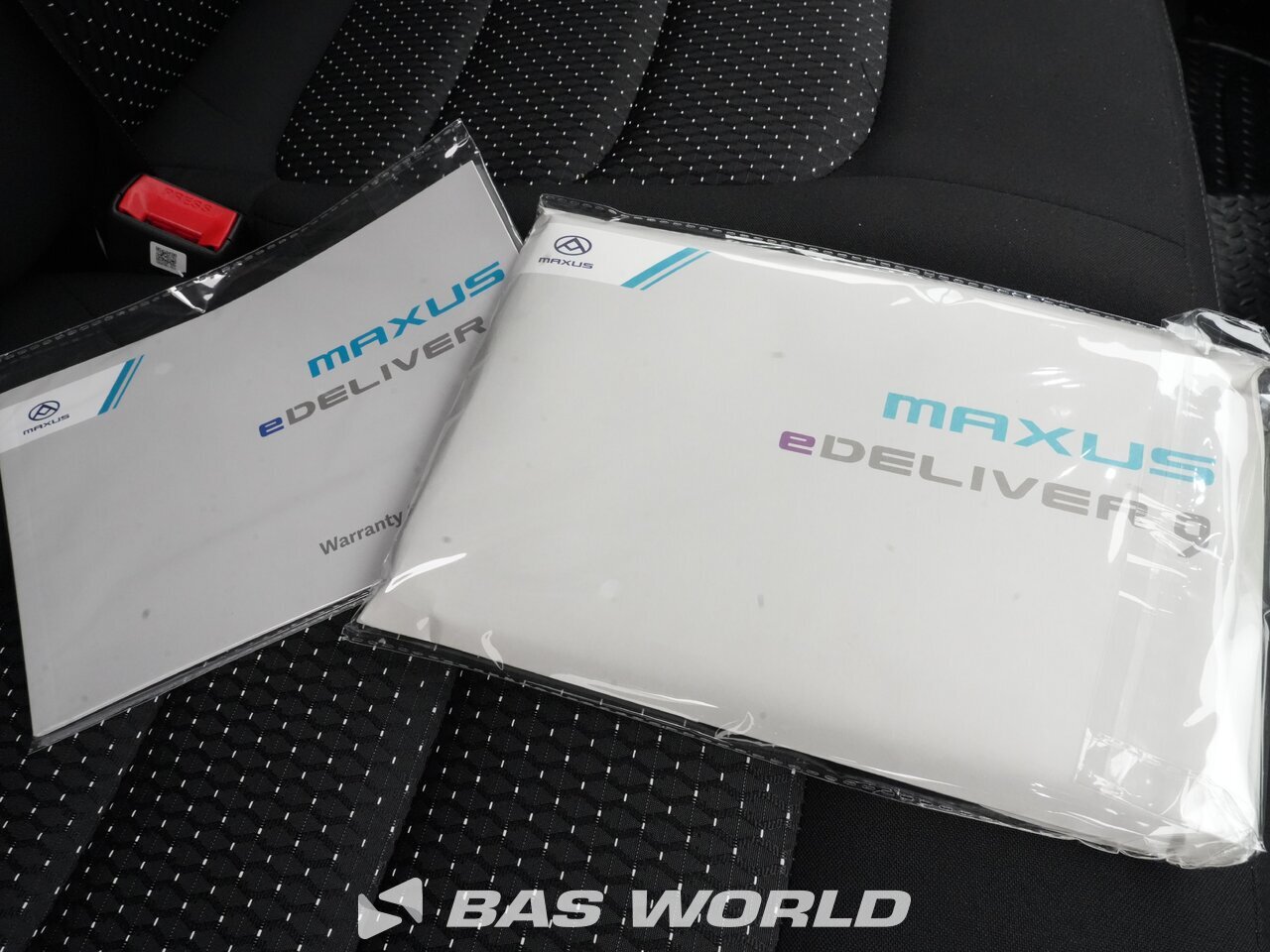 Other : Maxus eDeliver 9 Closed box van