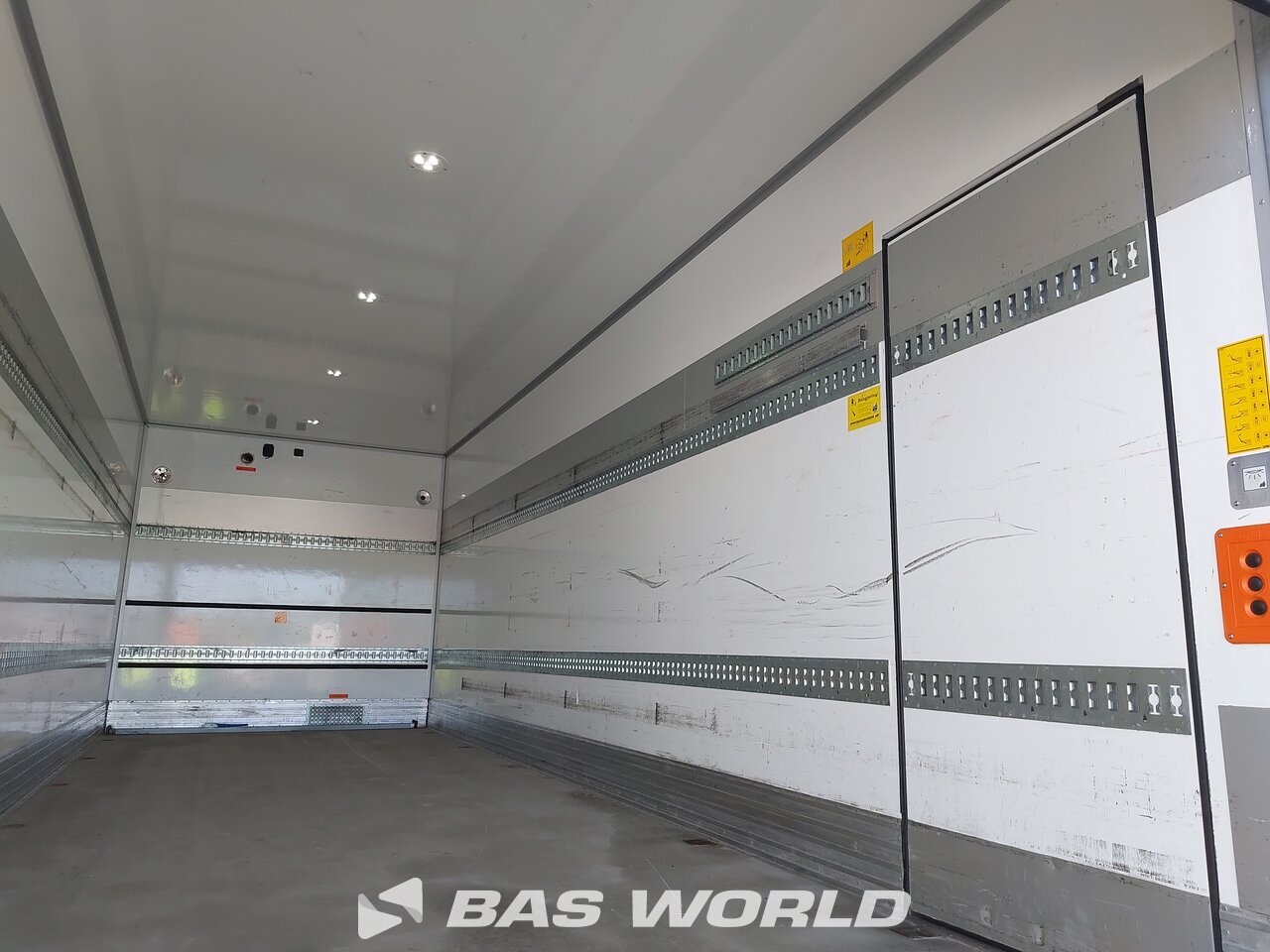 Other : Scania P280 Box body truck