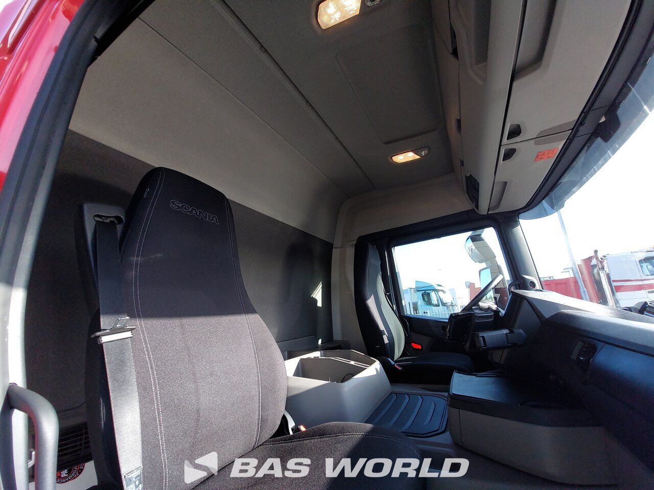 Other : Scania P280 Box body truck