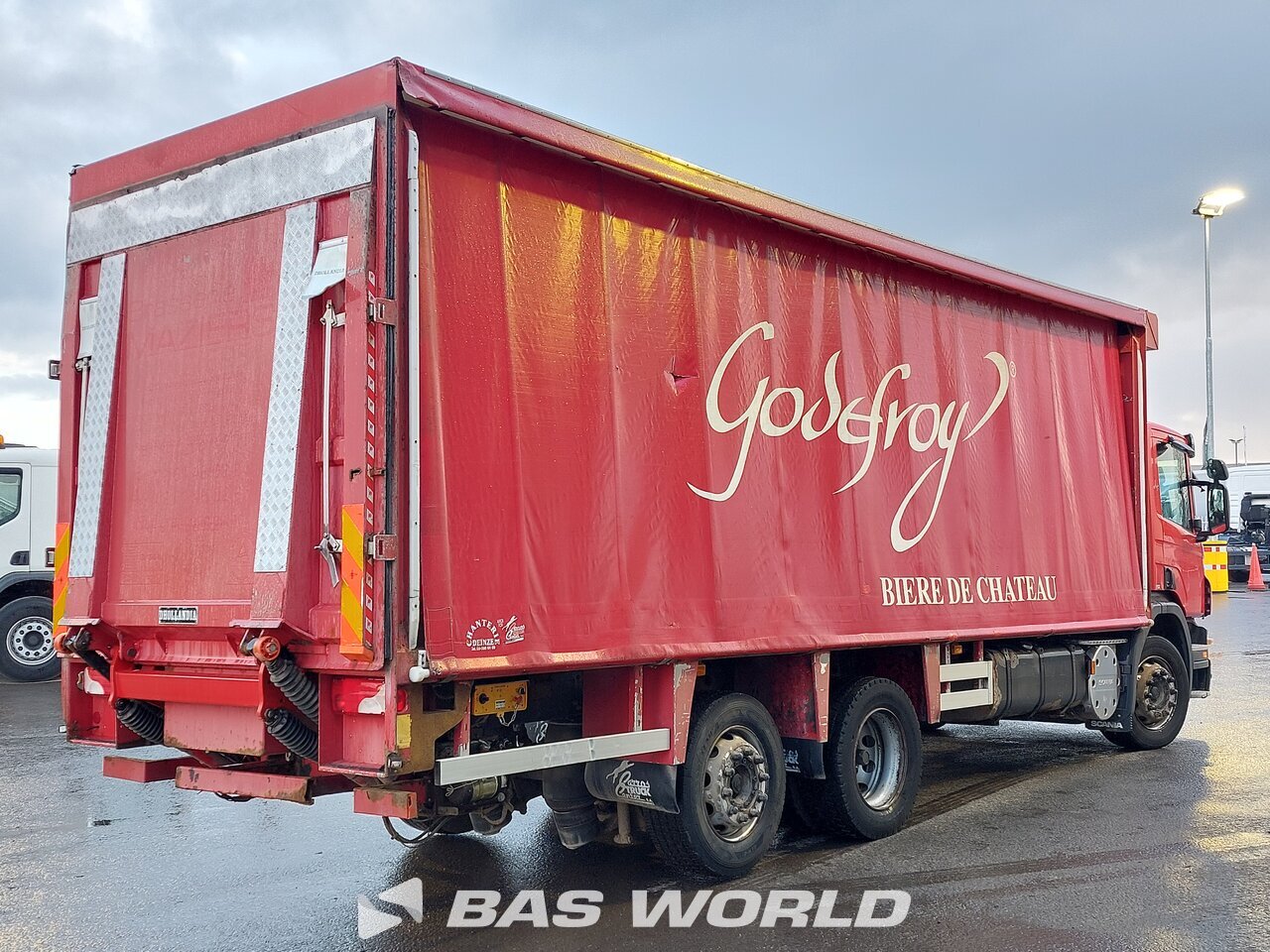 Other : Scania P280 Camion rideaux coulissants
