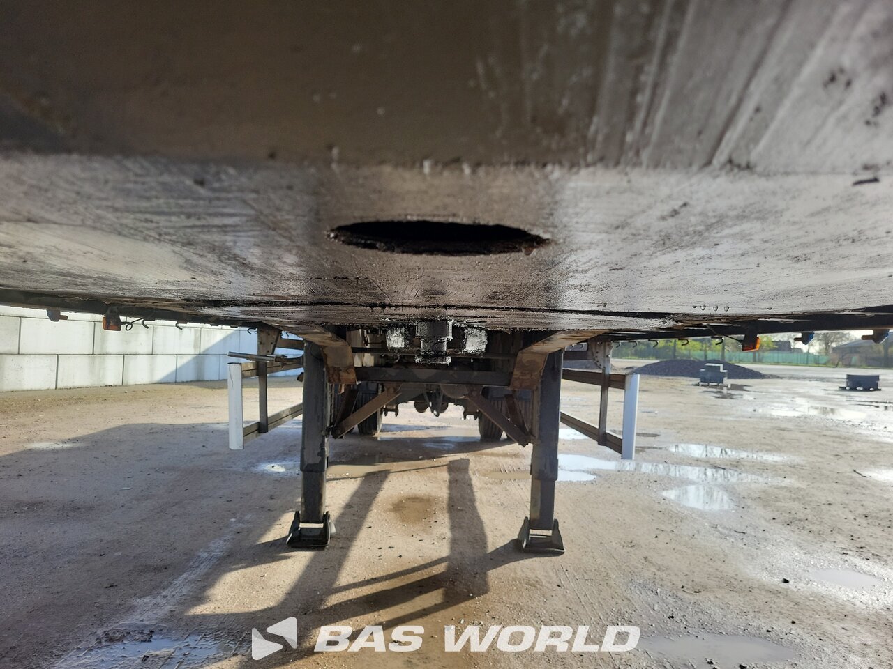 Other : Fruehauf Flatbed trailer