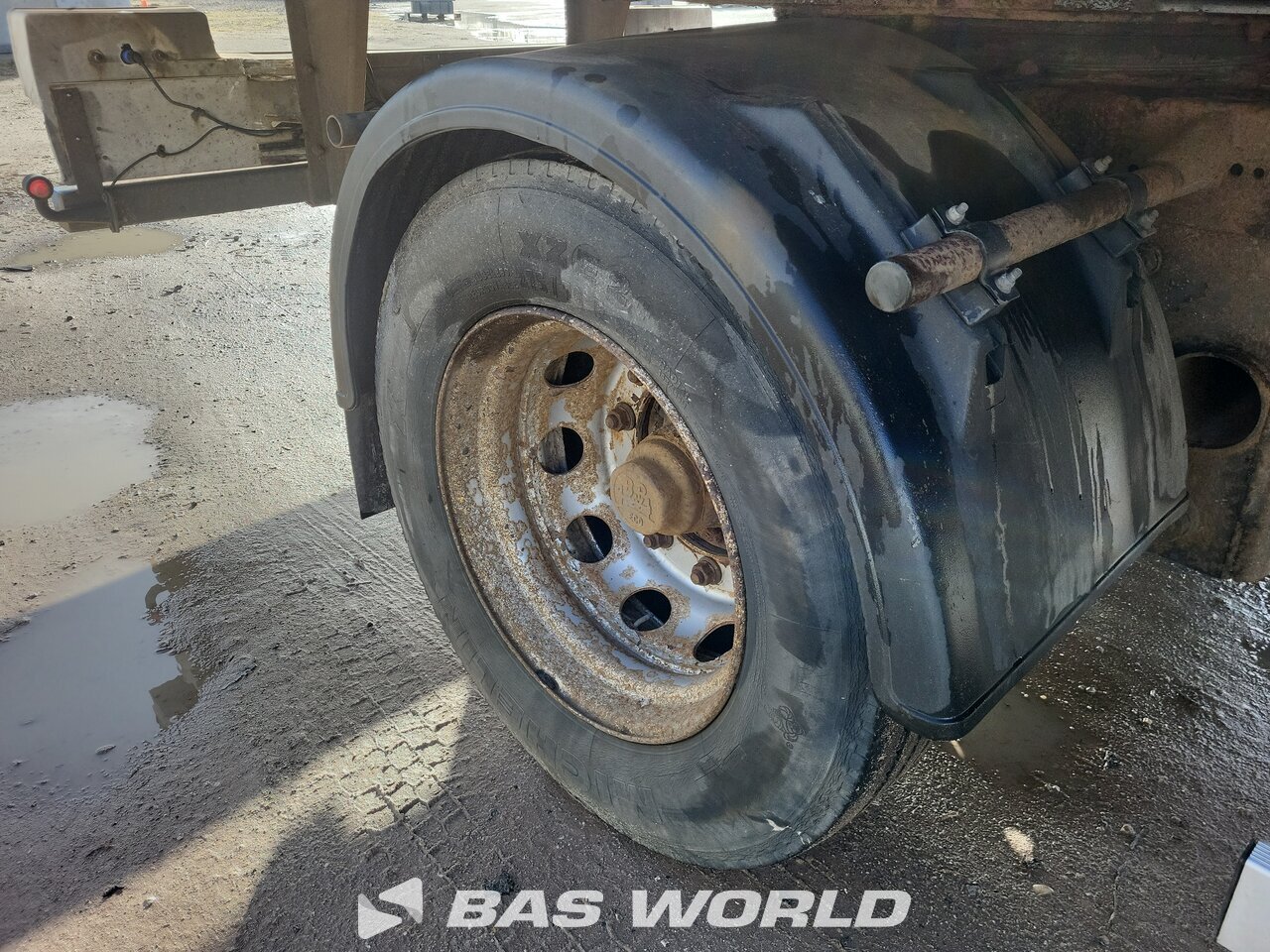 Other : Fruehauf Flatbed trailer