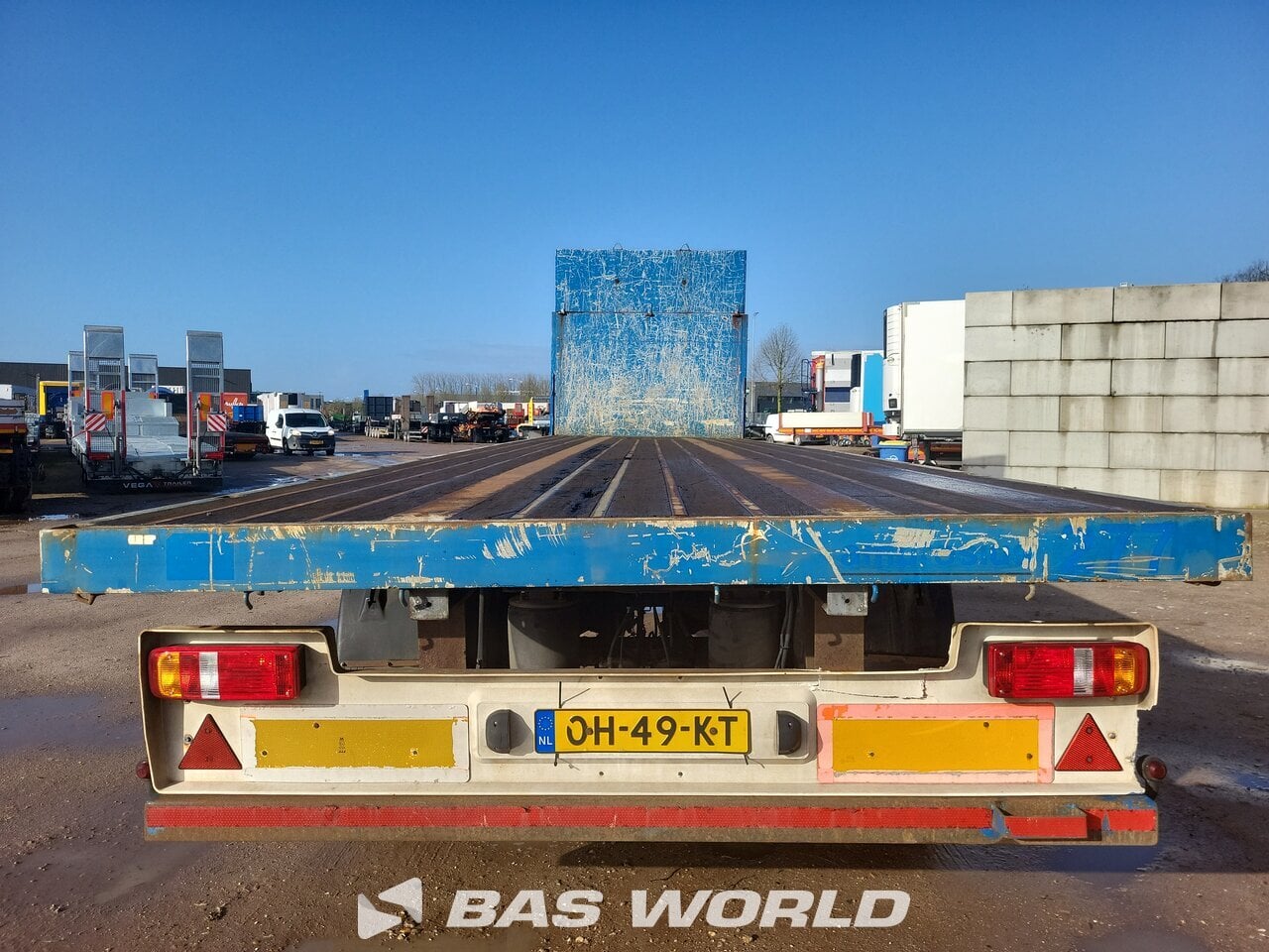 Other : Fruehauf Flatbed trailer