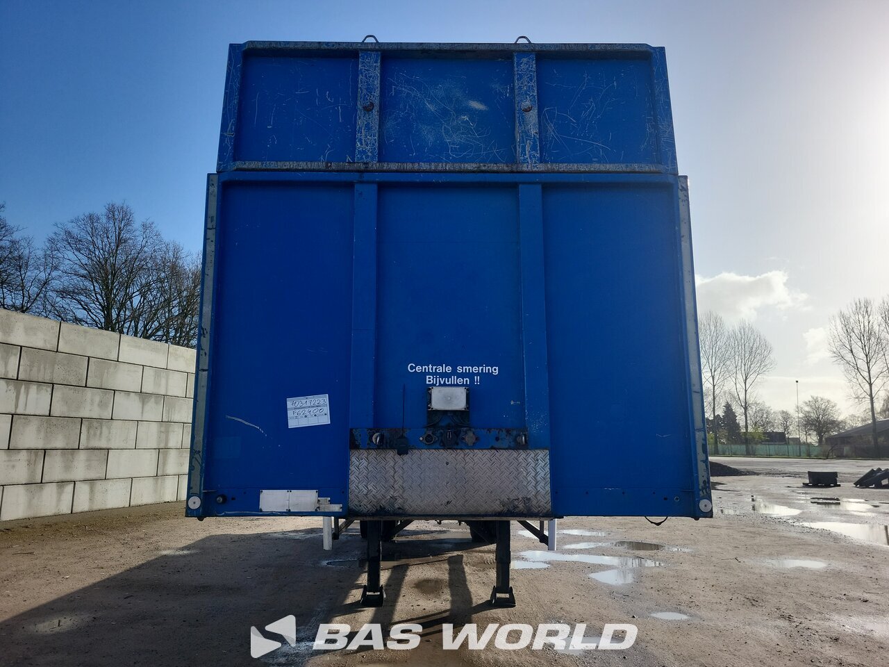Other : Fruehauf Flatbed trailer