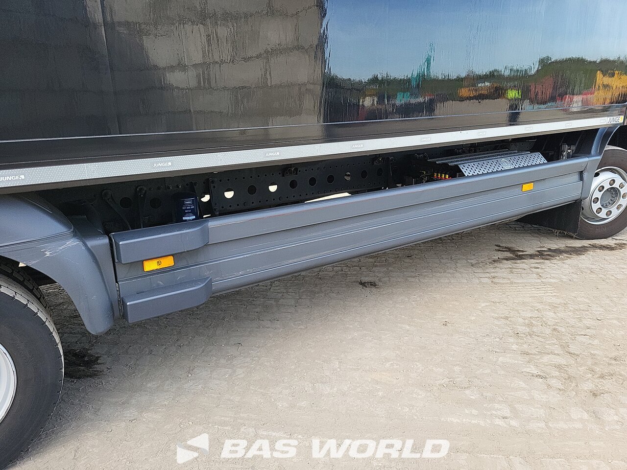 Other : Mercedes Atego 1218 Carrosseries fourgons