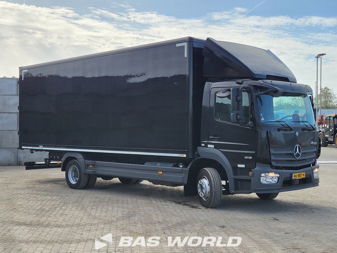 Other : Mercedes Atego 1218 Carrosseries fourgons