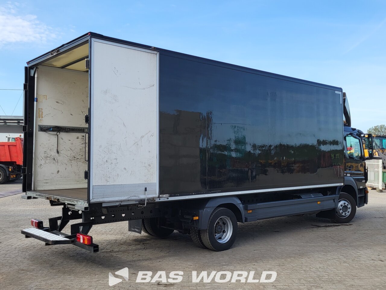 Other : Mercedes Atego 1218 Carrosseries fourgons