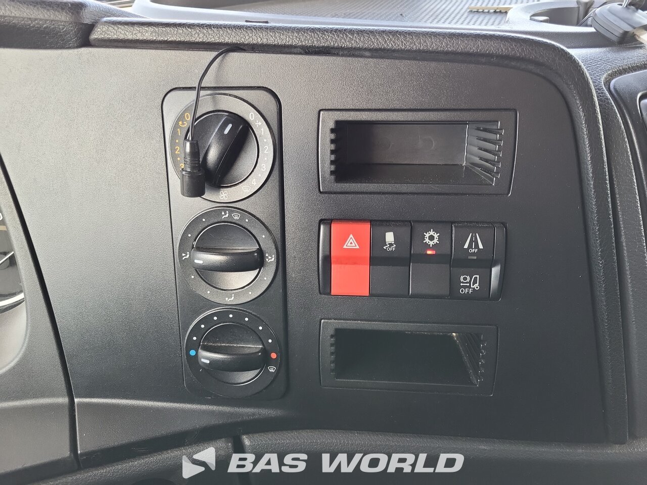 Other : Mercedes Atego 1218 Carrosseries fourgons