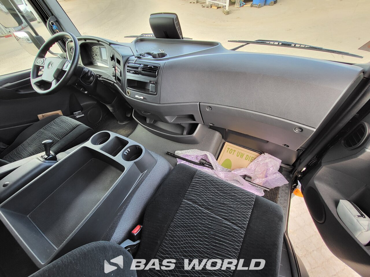 Other : Mercedes Atego 1218 Carrosseries fourgons
