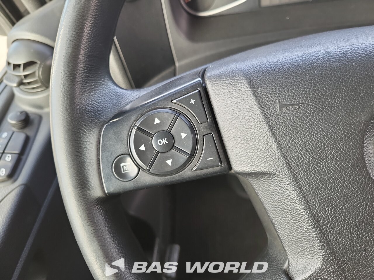 Other : Mercedes Atego 1218 Carrosseries fourgons