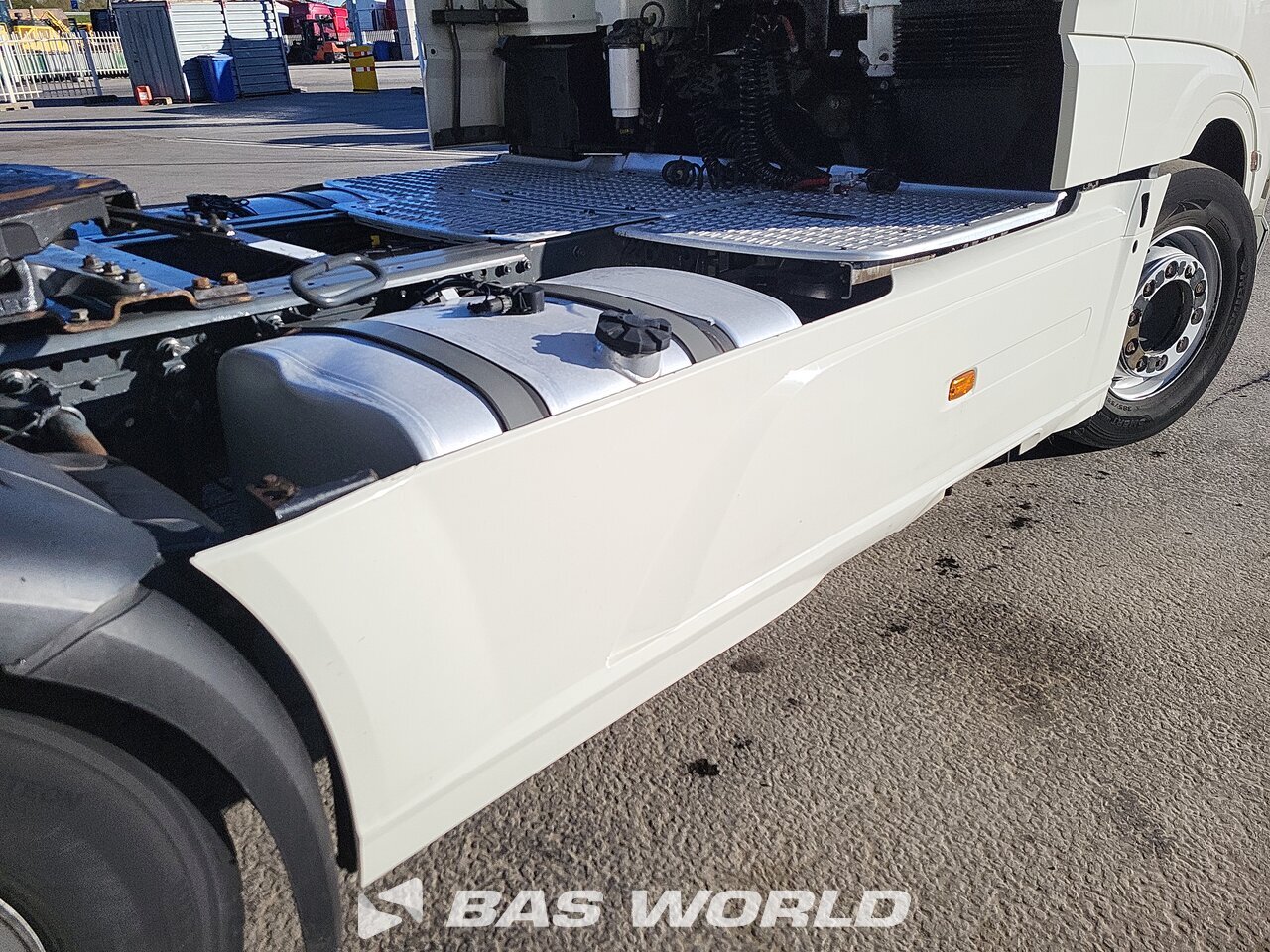 Other : DAF XF 530 Cabeza tractora