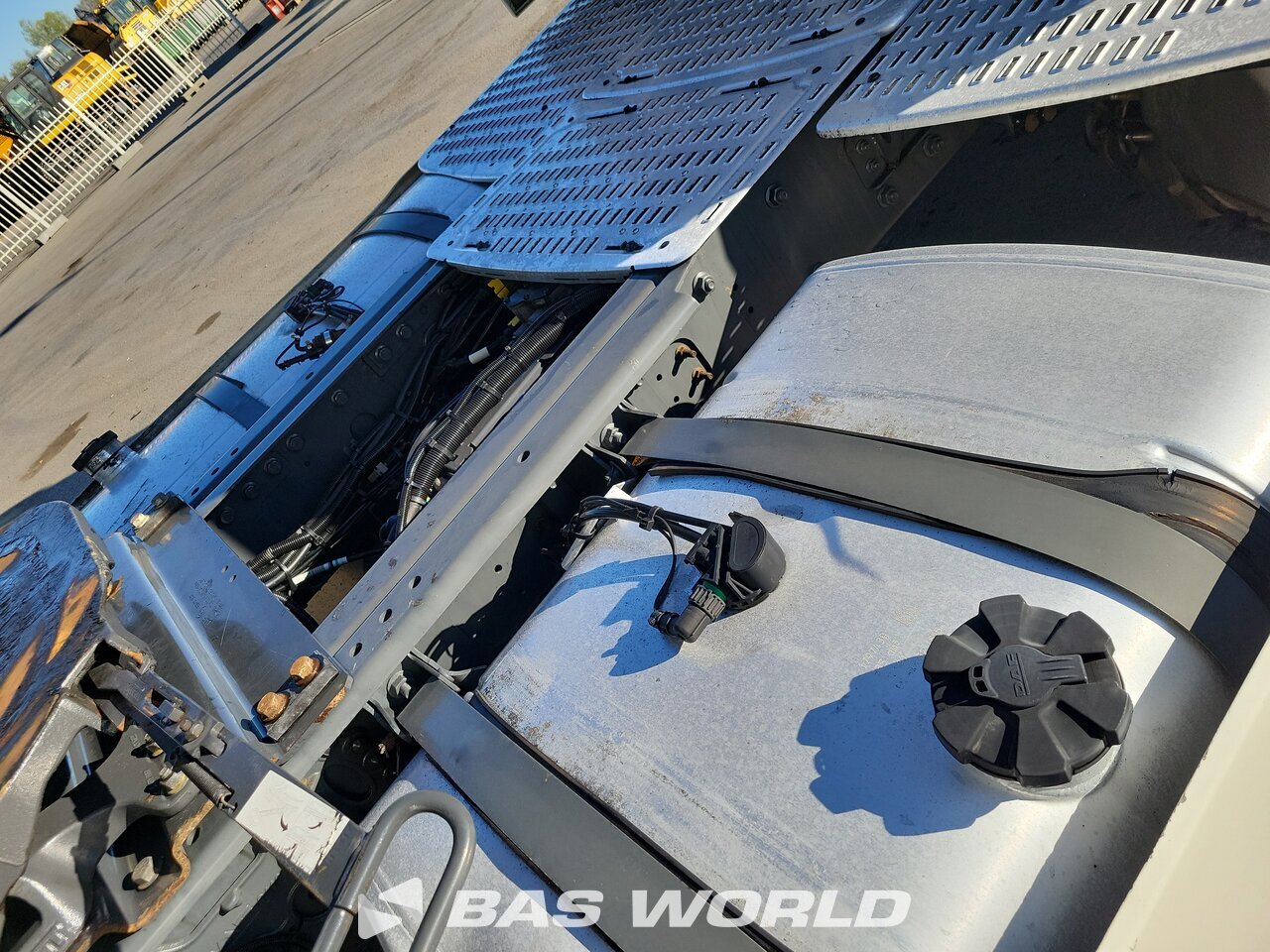 Other : DAF XF 530 Cabeza tractora