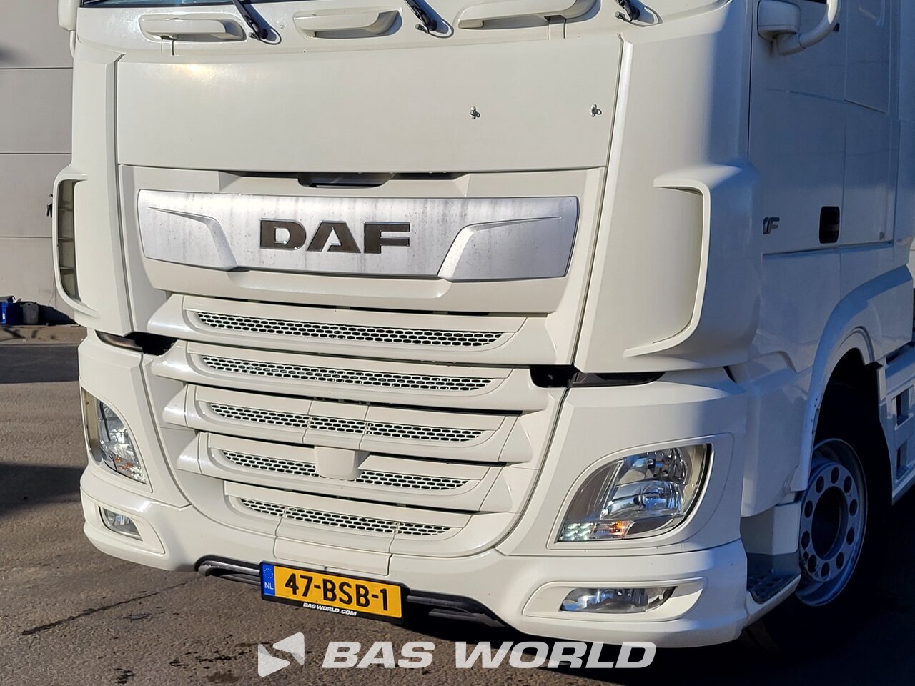 Other : DAF XF 530 Cabeza tractora
