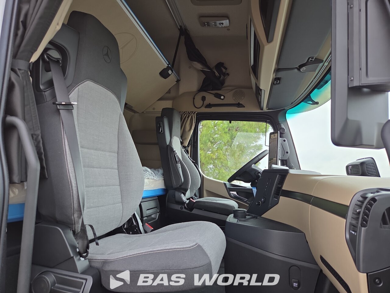 Other : Mercedes Actros 1853 Cap tractor