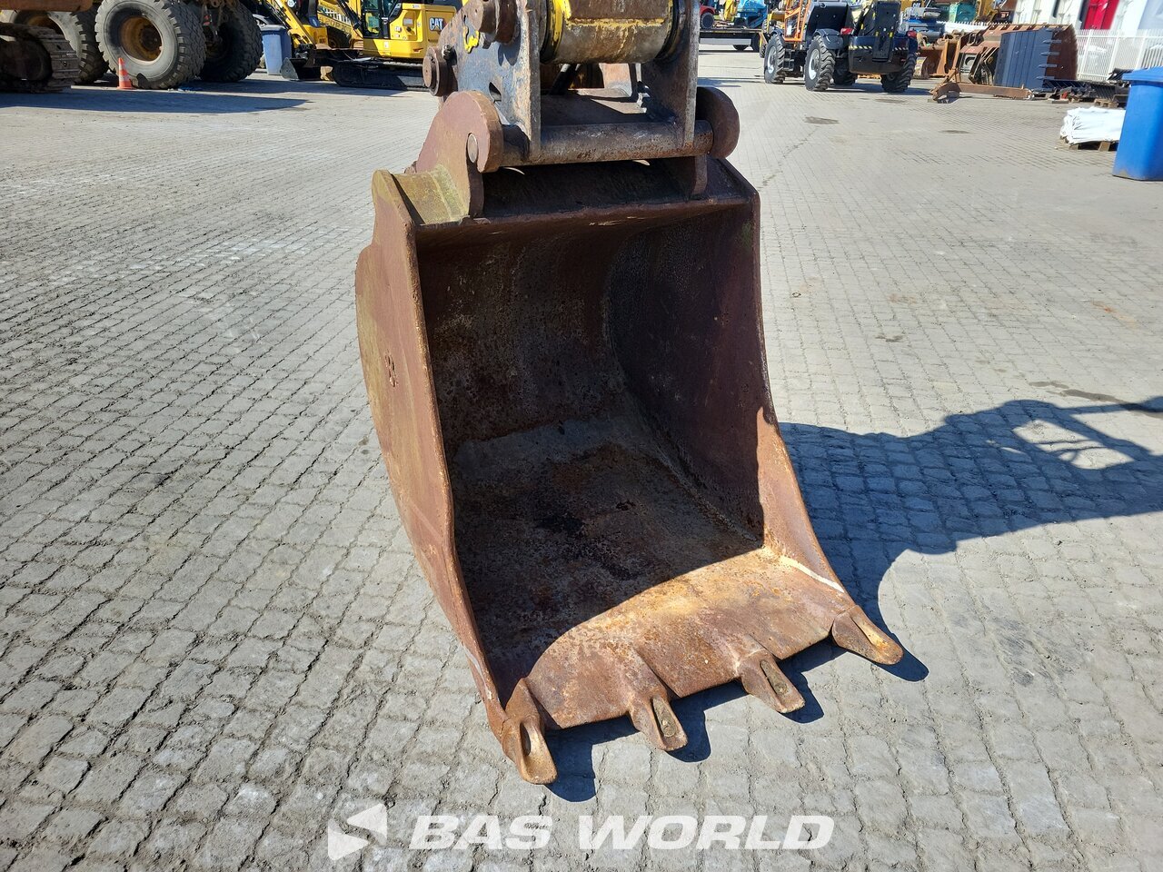 Other : New Holland MH 5.6 Pelle sur pneus