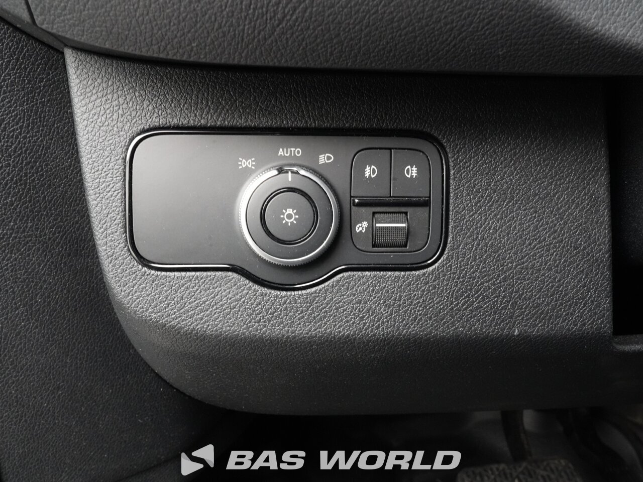 Other : Mercedes Sprinter 317 CDI شاحنة خفيفة بصندوق مغلق
