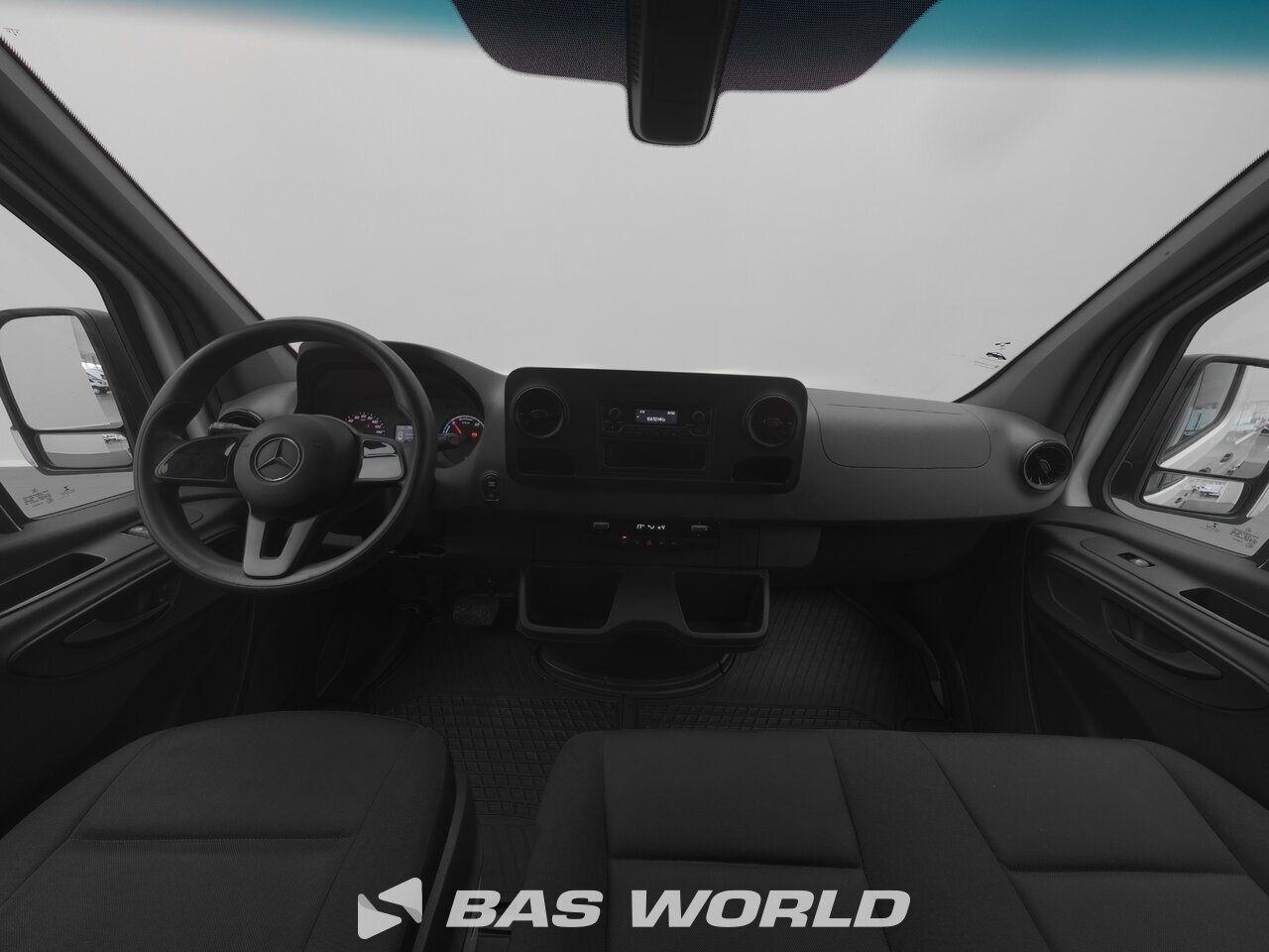 Other : Mercedes eSprinter 312 شاحنة خفيفة بصندوق مغلق