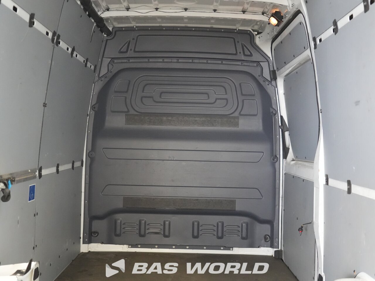 Other : Mercedes eSprinter 312 شاحنة خفيفة بصندوق مغلق