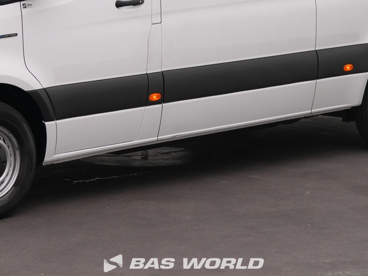 Other : Mercedes eSprinter 312 شاحنة خفيفة بصندوق مغلق