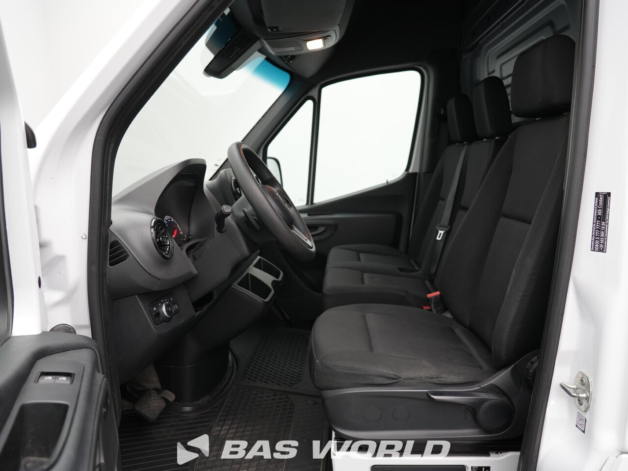 Other : Mercedes eSprinter 312 شاحنة خفيفة بصندوق مغلق