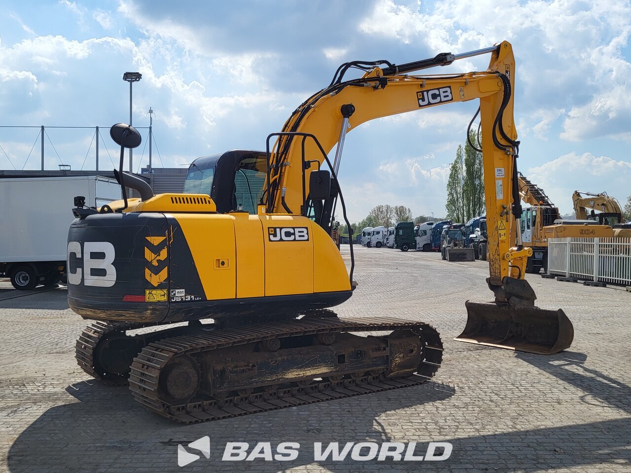 Other : JCB JS131 LC Crawler excavators