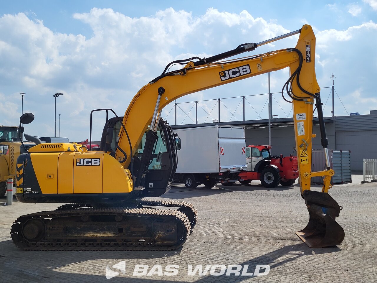 Other : JCB JS131 LC Crawler excavators