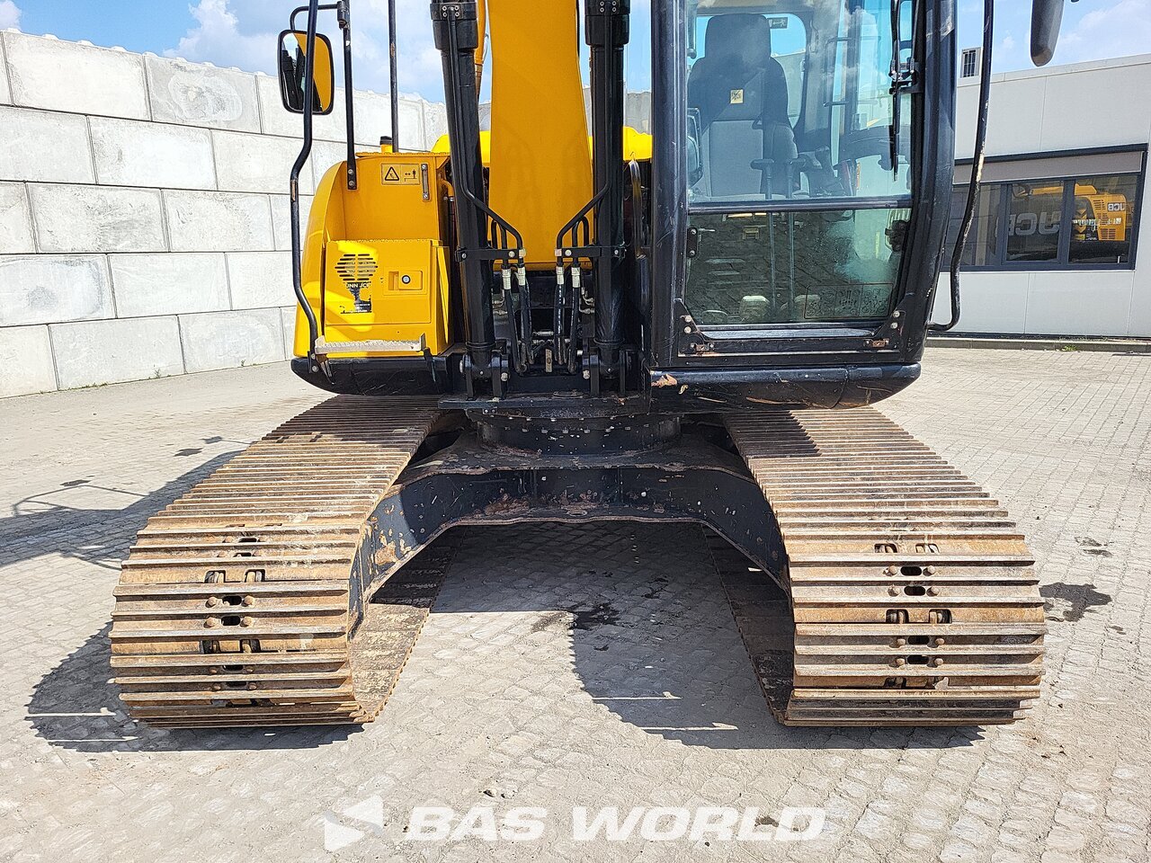 Other : JCB JS131 LC Crawler excavators