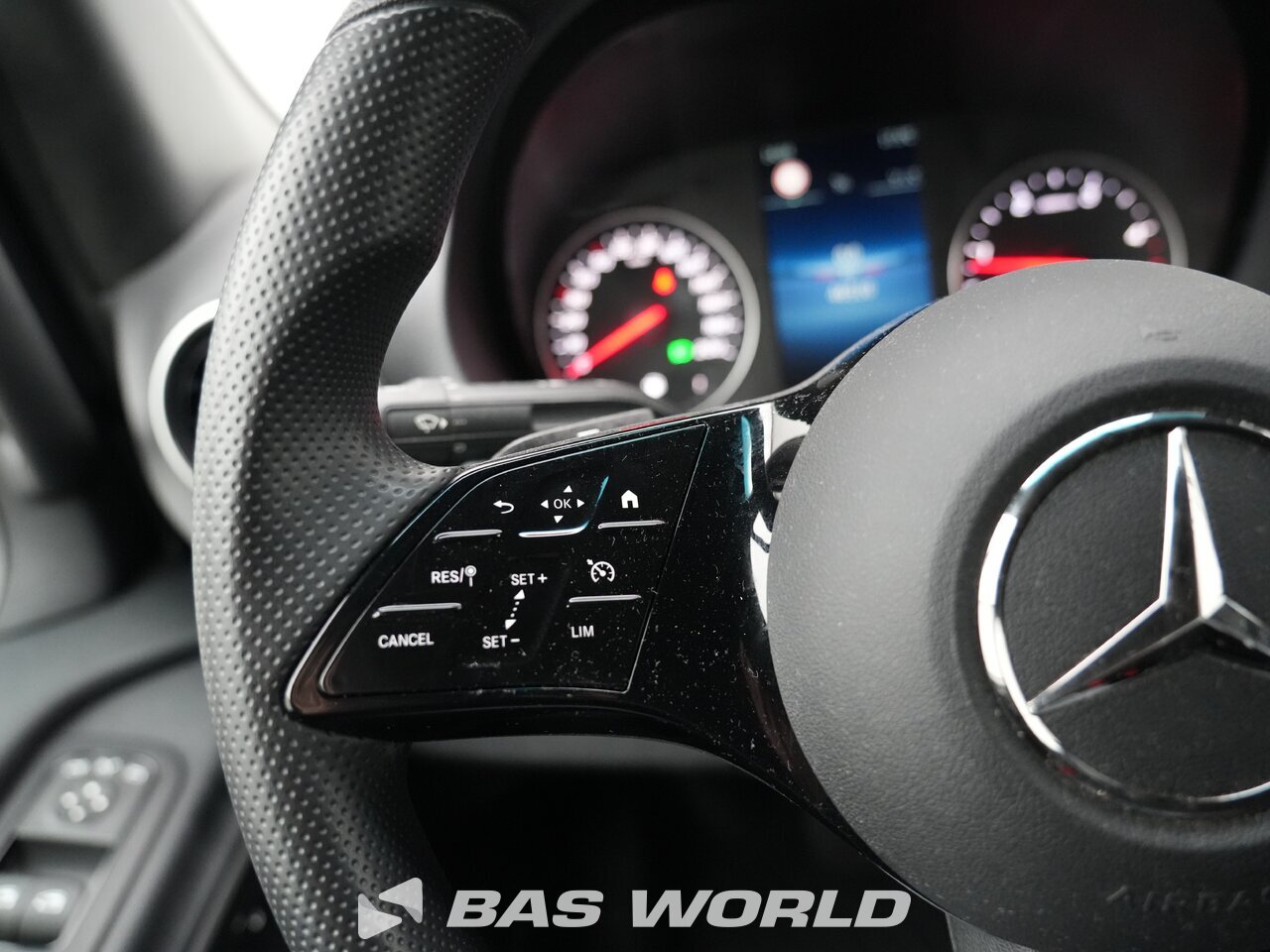 Other : Mercedes Sprinter 317 CDI Suljettu pakettiauto