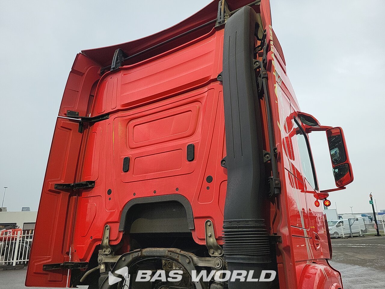 Other : Mercedes Actros 2553 الشاسيه