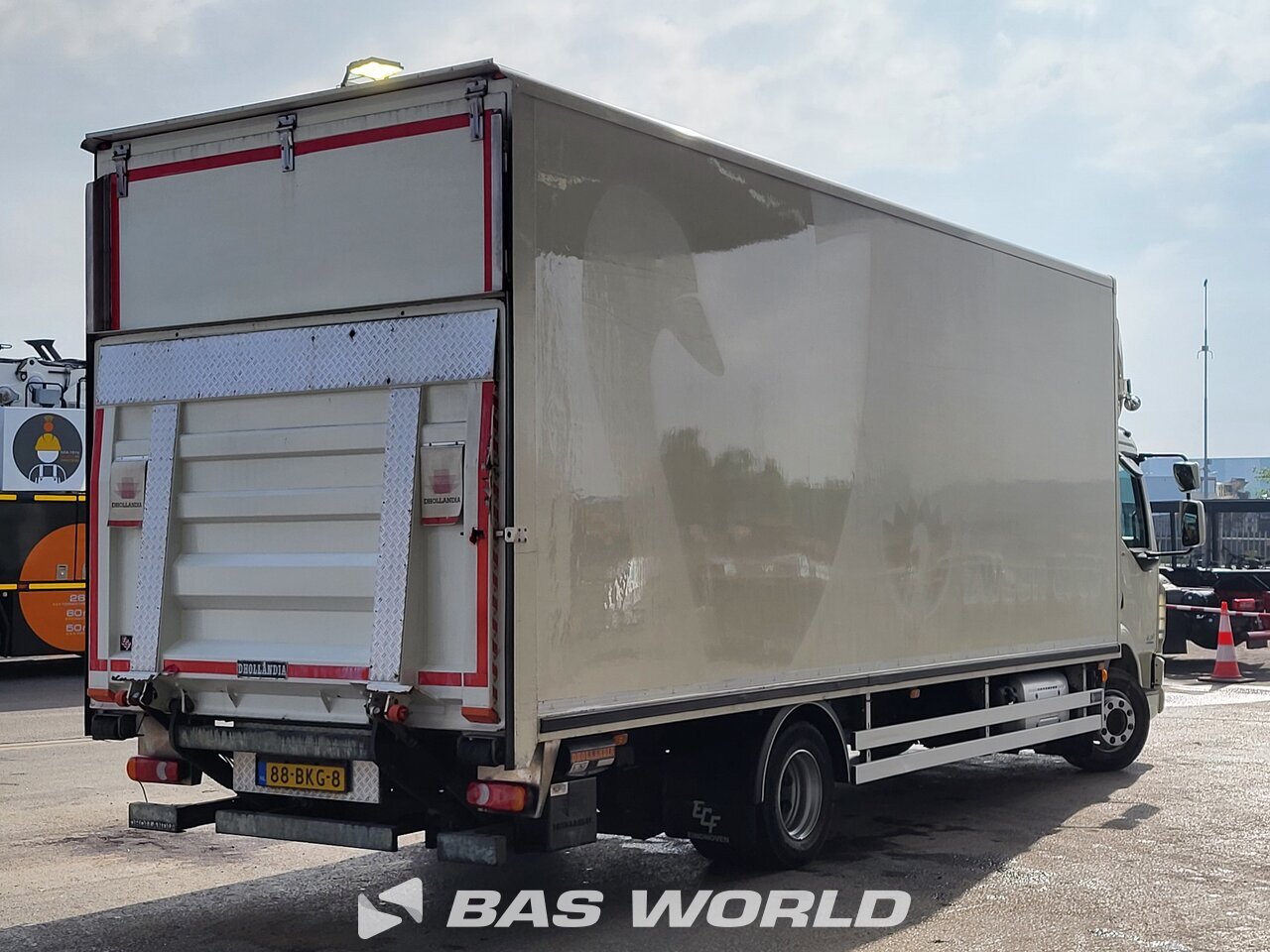 Other : DAF LF 210 Kassebil