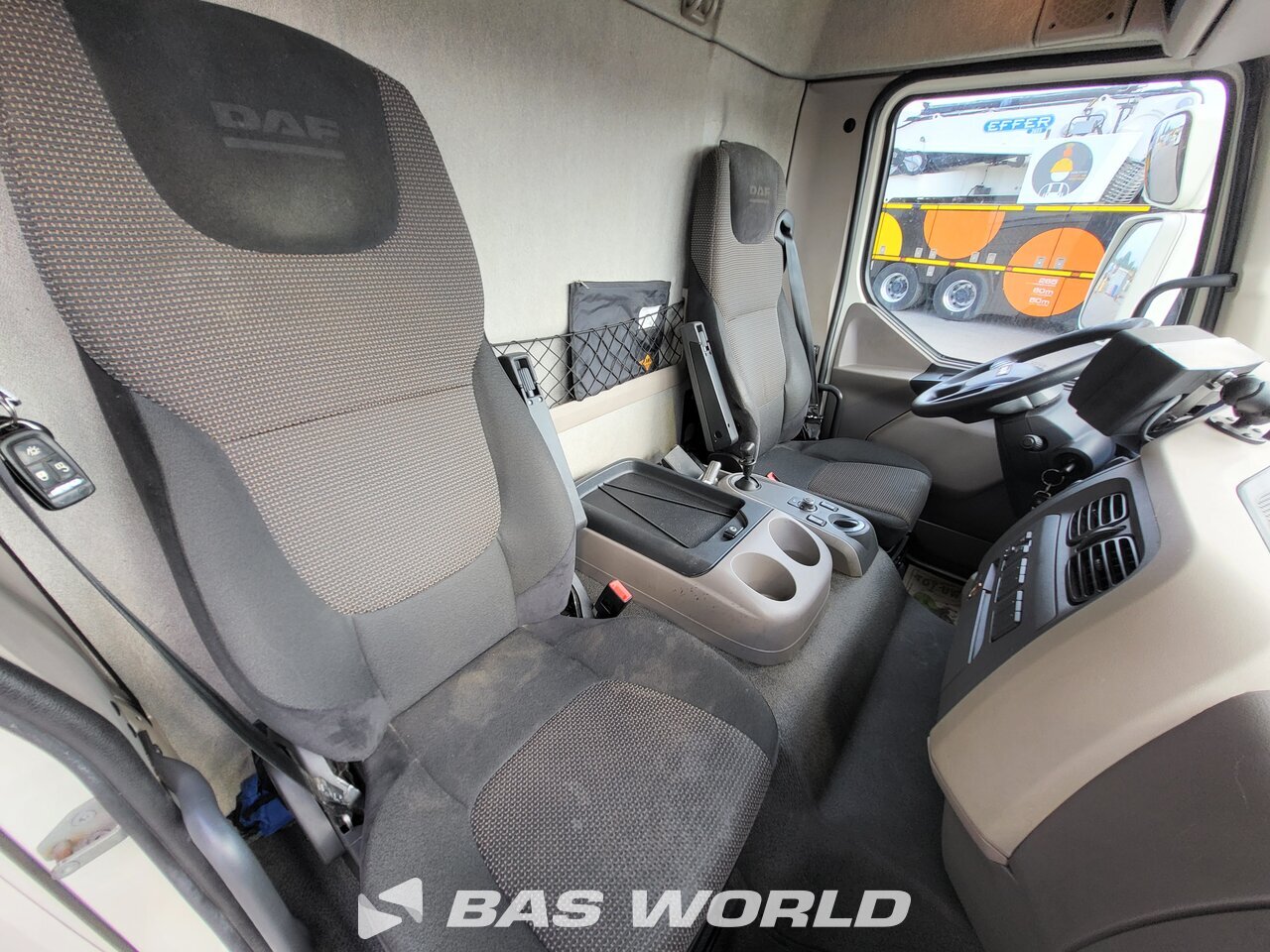 Other : DAF LF 210 Kassebil