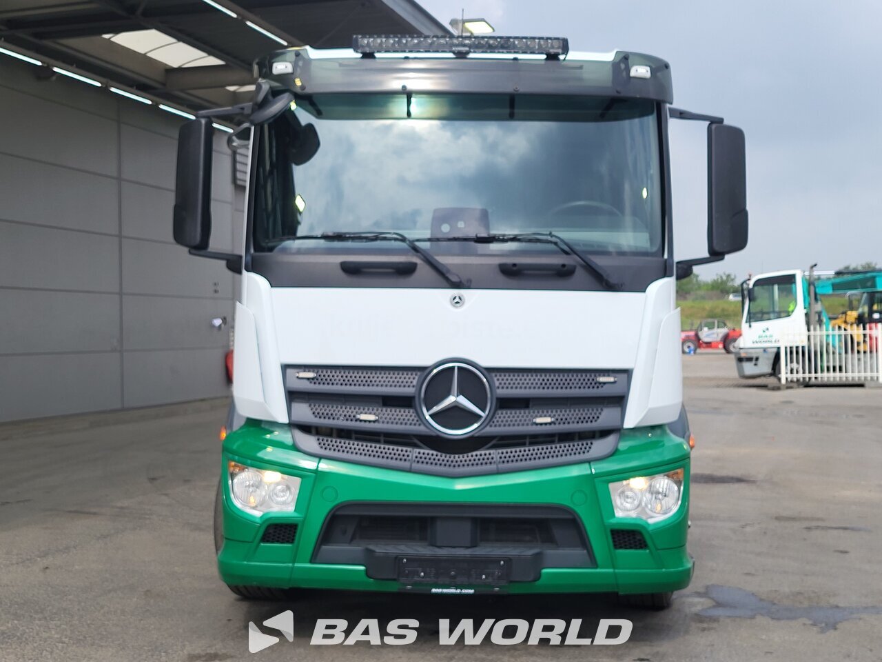 Other : Mercedes Arocs 2530 NGT грузовик с крюковым погрузчиком