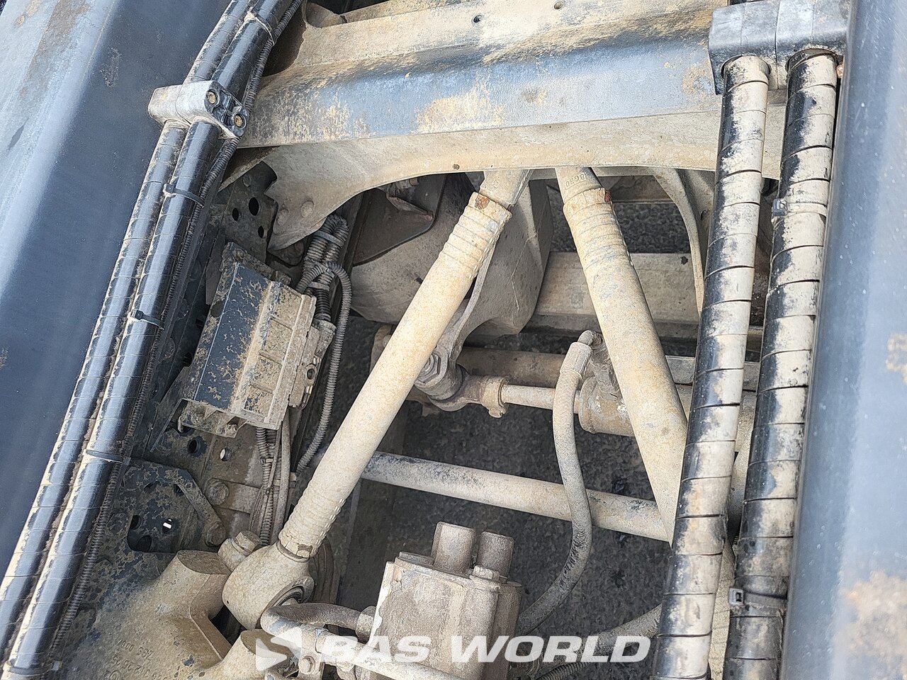 Other : Mercedes Arocs 2530 NGT грузовик с крюковым погрузчиком
