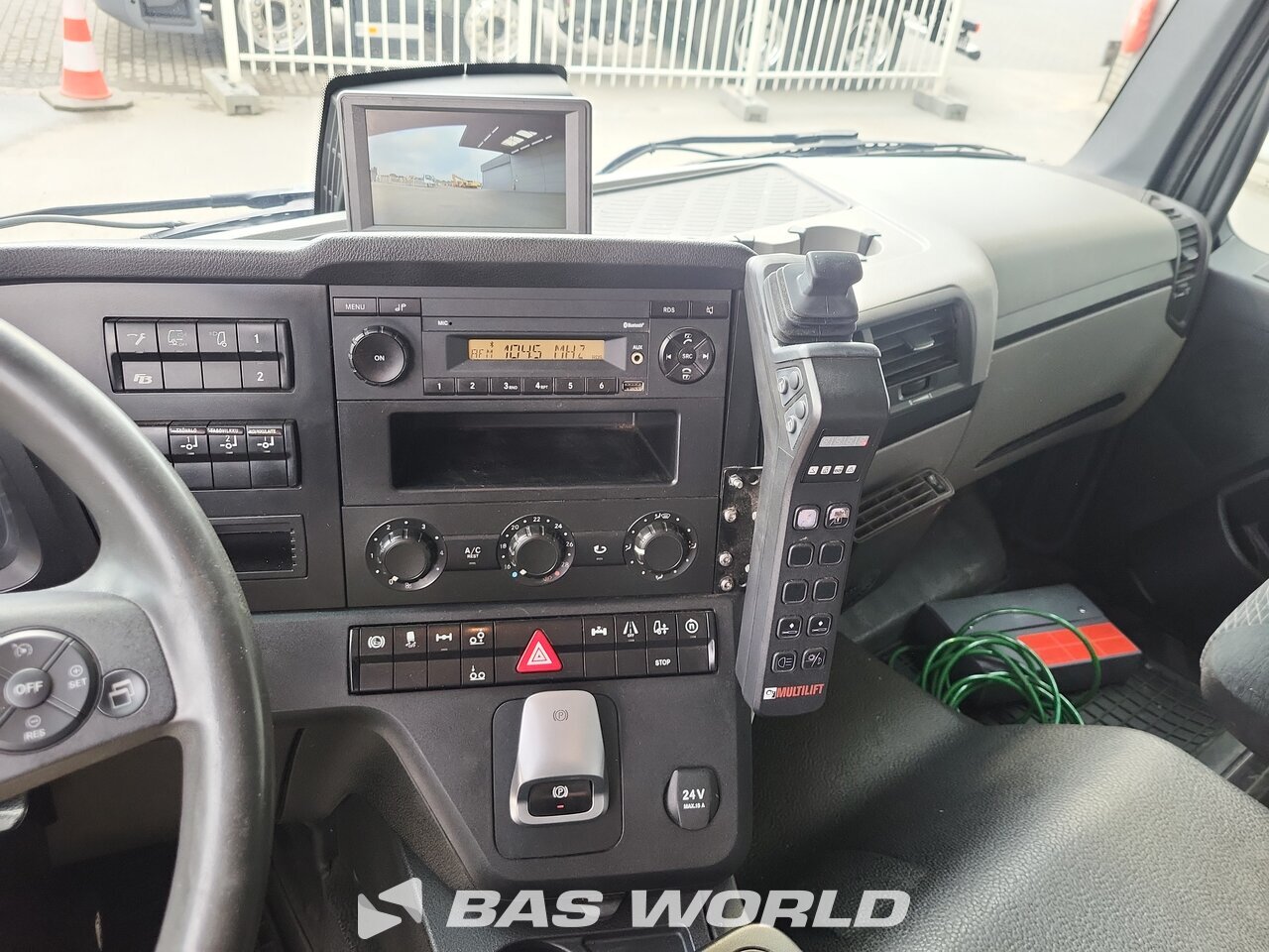 Other : Mercedes Arocs 2530 NGT грузовик с крюковым погрузчиком
