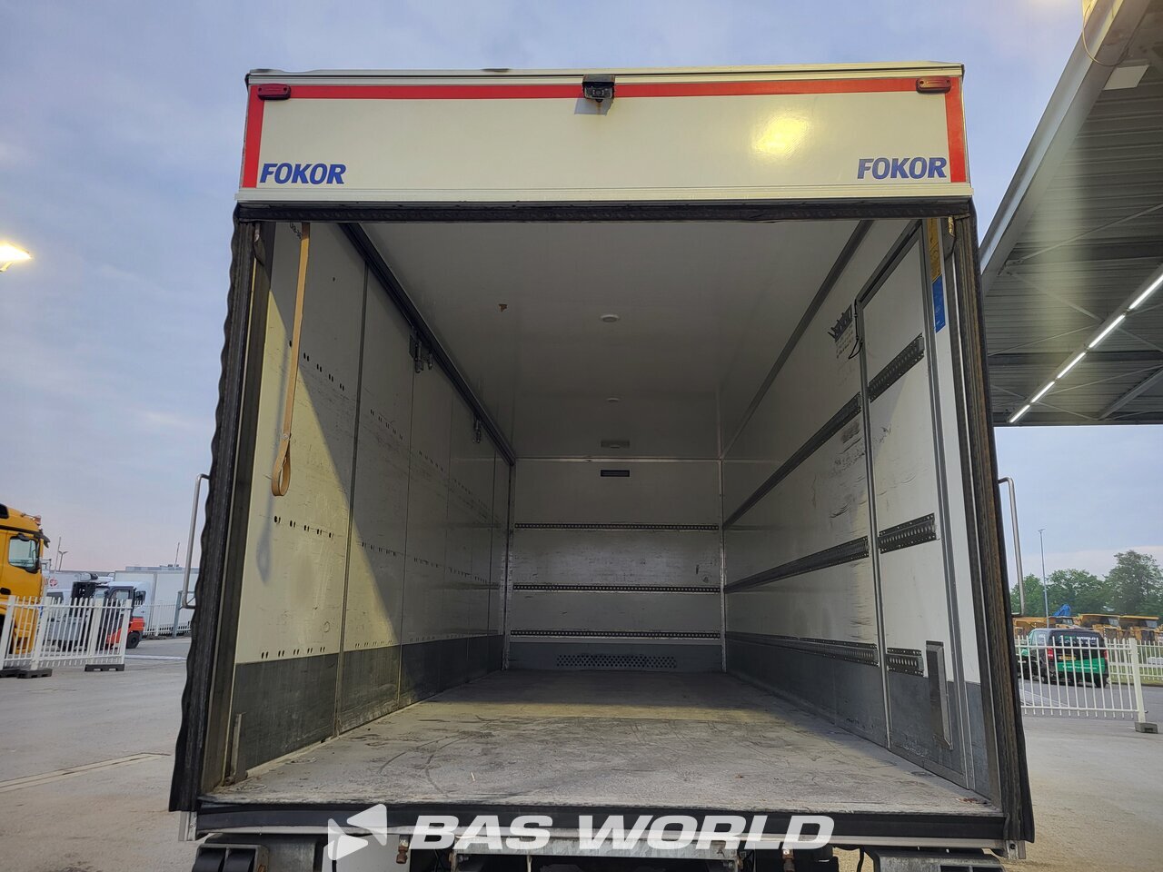 Other : Mercedes Atego 1224 Carrosseries fourgons