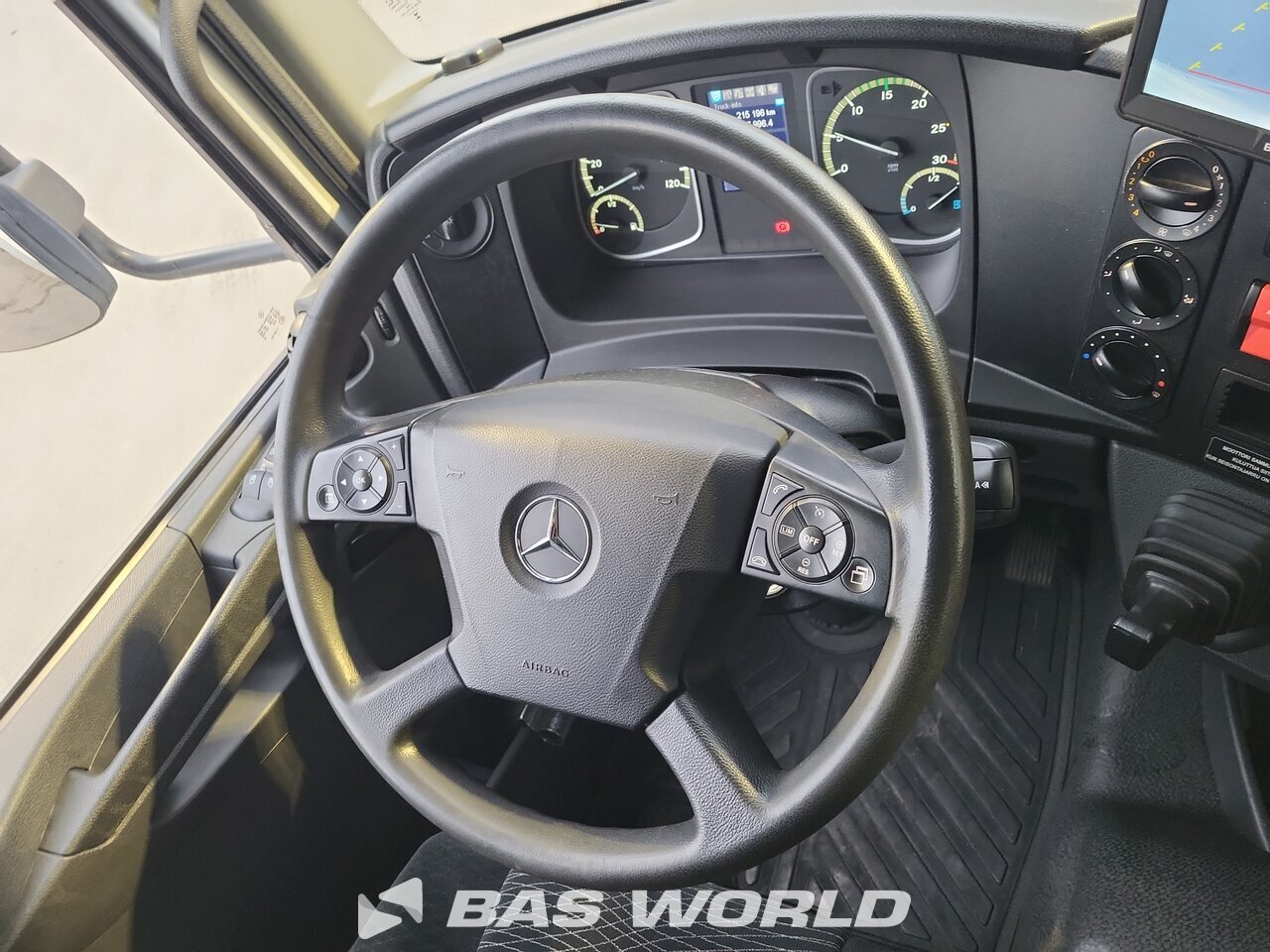 Other : Mercedes Atego 1224 Carrosseries fourgons