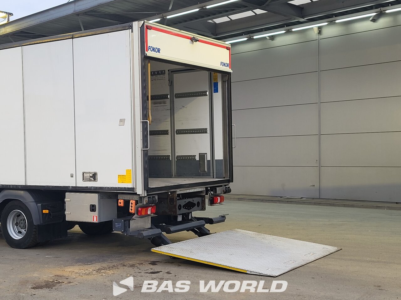Other : Mercedes Atego 1224 Carrosseries fourgons