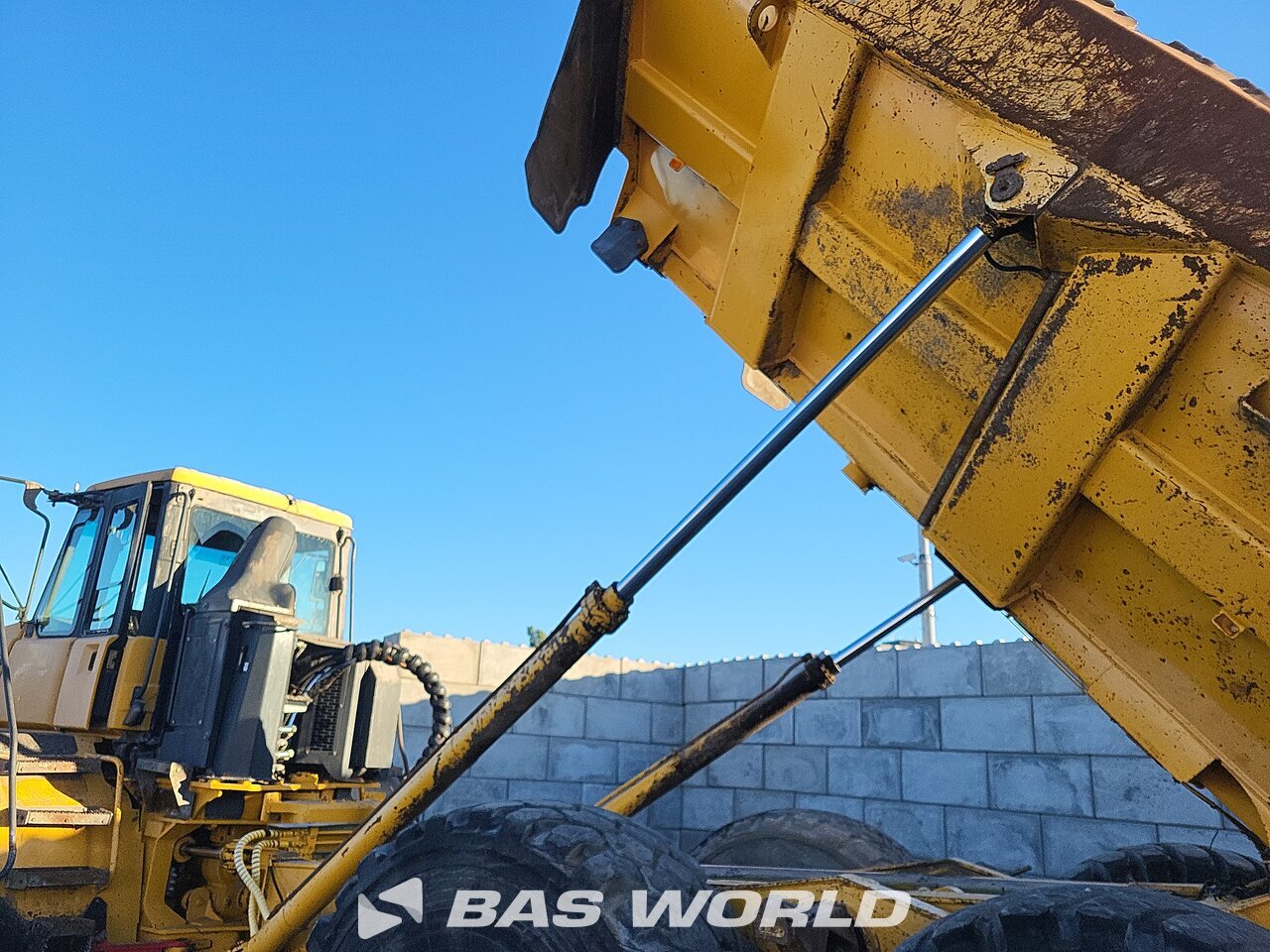 Other : Bell B40 D قلابة مفصلية