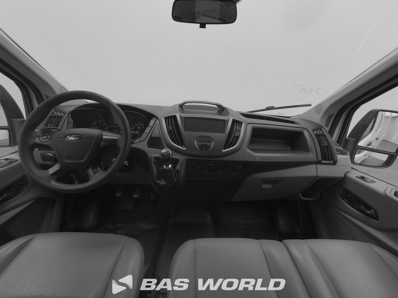 Other : Ford Transit 130pk Avoin