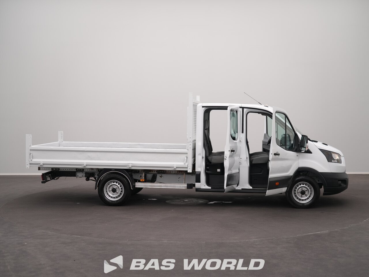 Other : Ford Transit 130pk Avoin