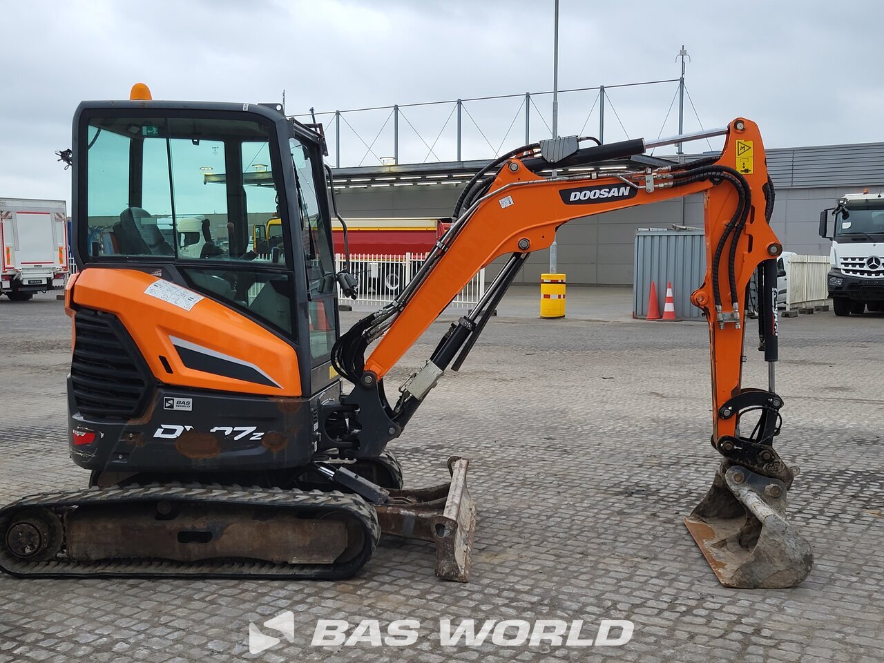 Other : Doosan DX27 Z حفارة صغيرة أقل من 10 طن (حفارات صغيرة)