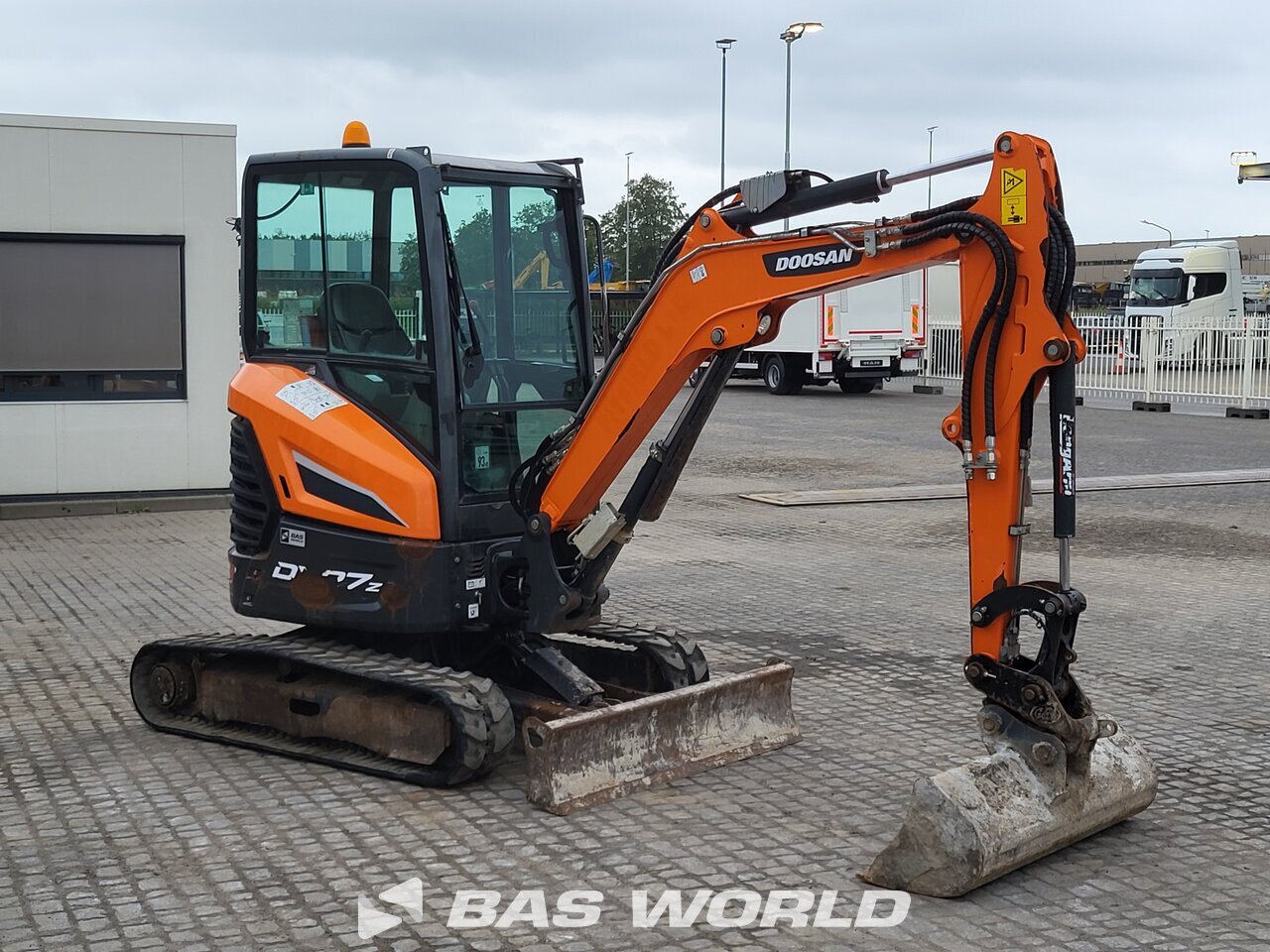 Other : Doosan DX27 Z حفارة صغيرة أقل من 10 طن (حفارات صغيرة)