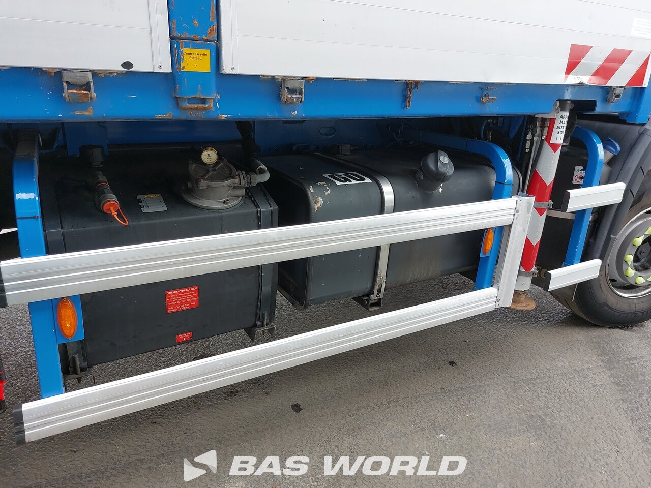 Other : Iveco Stralis 310 شاحنات مسطحة