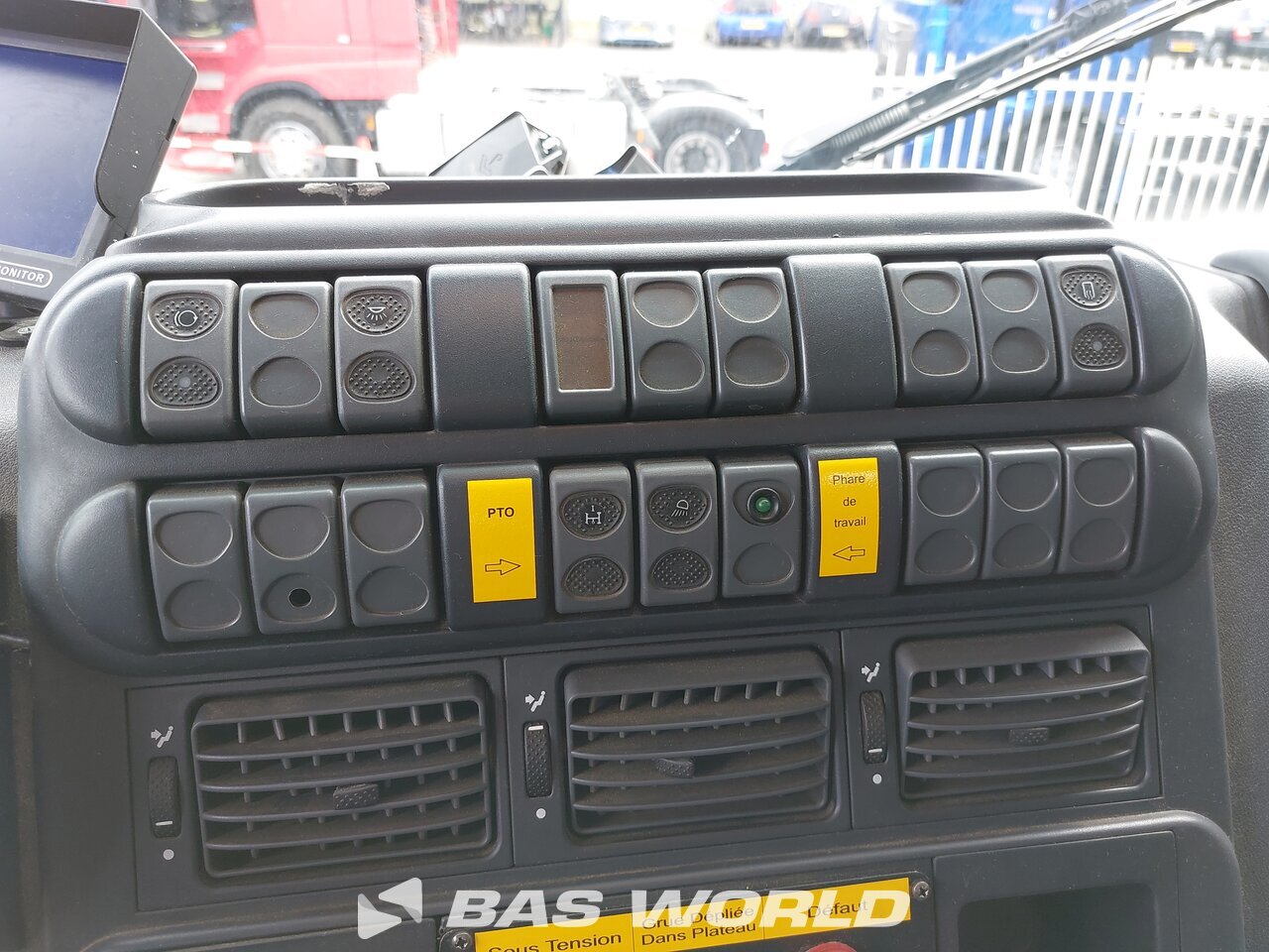 Other : Iveco Stralis 310 شاحنات مسطحة