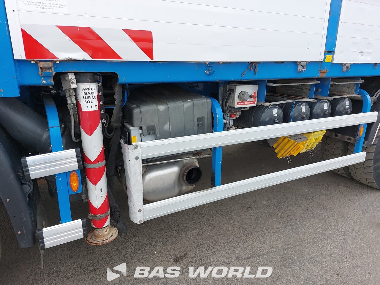 Other : Iveco Stralis 310 شاحنات مسطحة