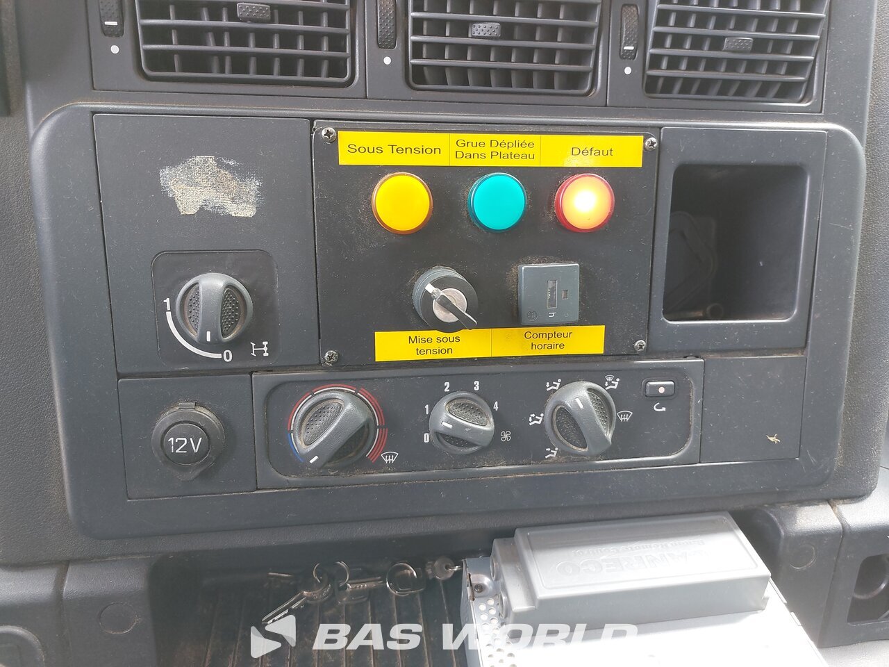 Other : Iveco Stralis 310 شاحنات مسطحة